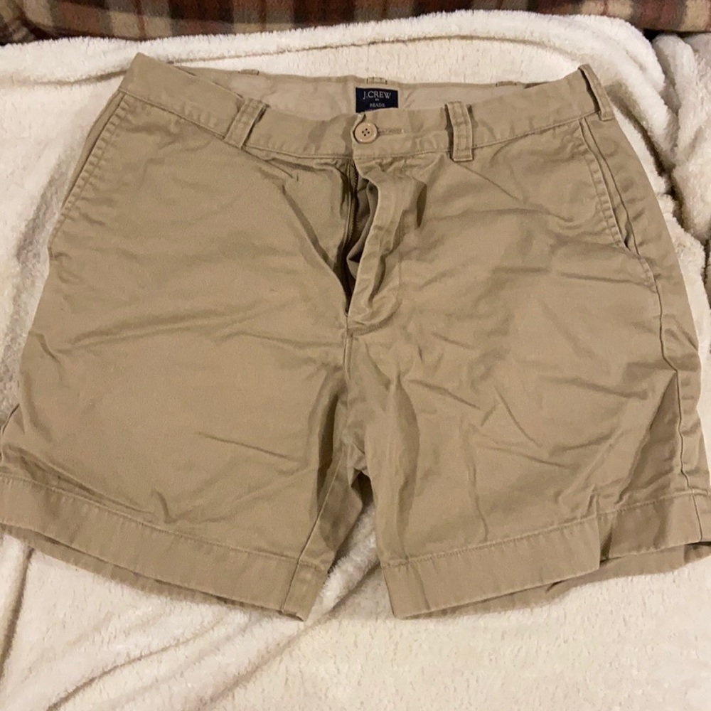 JCrew 5” Khaki Reade Shorts